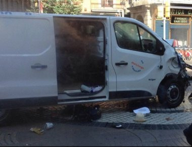 Ισλαμιστές εισέβαλαν σε τουρκικό εστιατόριο και κρατούν ομήρους- Δεν υπάρχει ομηρία λέει η αστυνομία (φωτό, βίντεο)